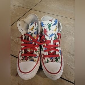 Converse shoes girls size 5.5